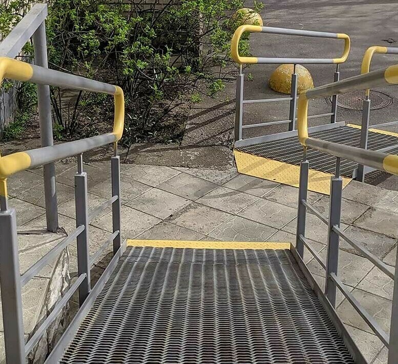 Металлический пандус для инвалидов Пандус для инвалидов ГОСт